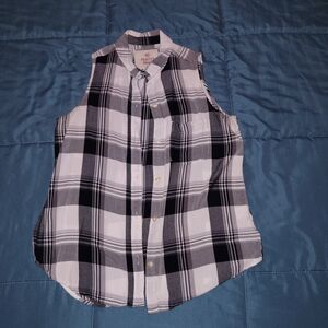 SO Plaid Sleeveless Button-Down Shirt